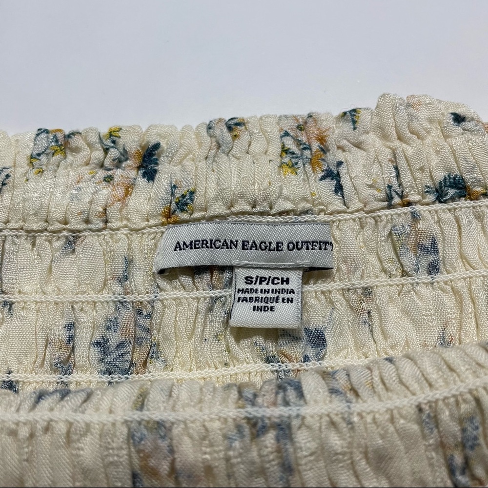 American Eagle Outfitters Smocked Floral Strapless Boho Summer Blouse Size Small - Picture 3 of 5